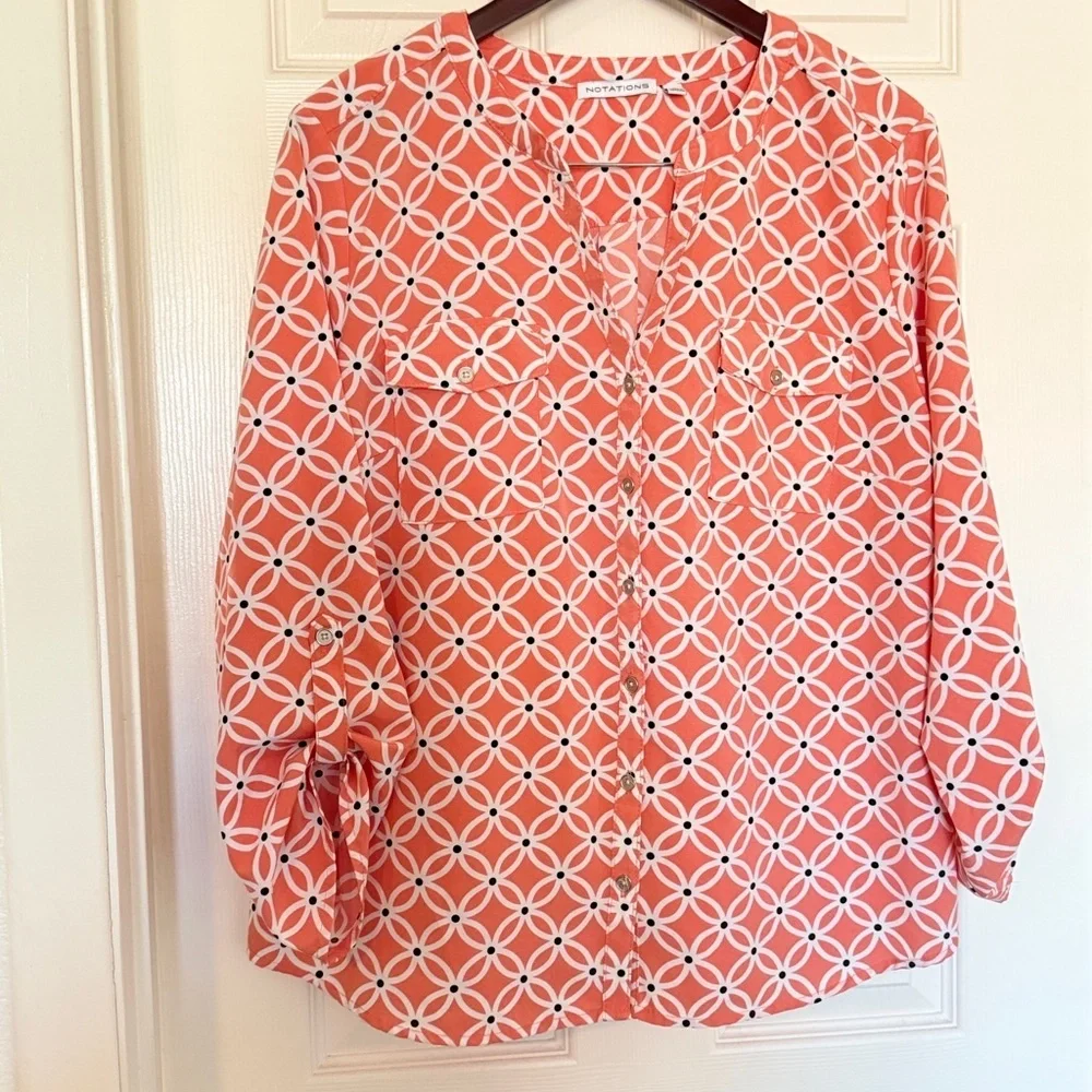 Notations Vibrant Coral and White Geometric Blouse - Picture 4 of 6